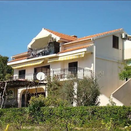 Apartments Davorka Шимуни Экстерьер фото