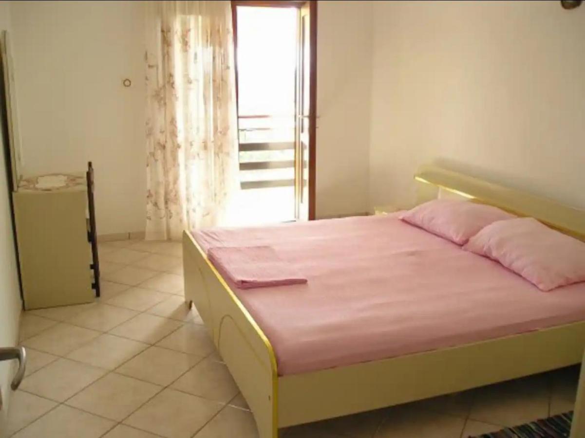 Apartments Davorka Шимуни Экстерьер фото