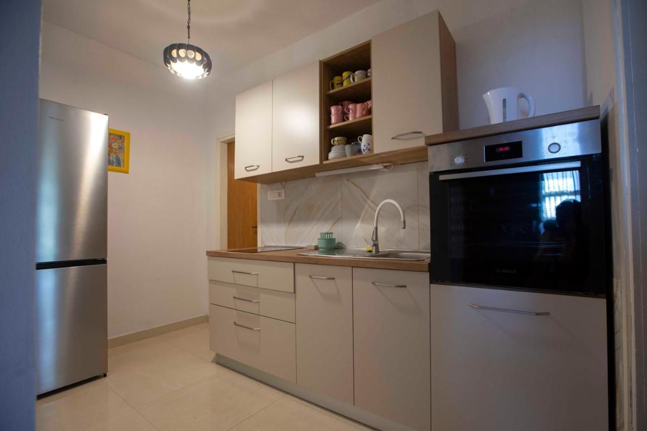 Apartments Davorka Шимуни Экстерьер фото